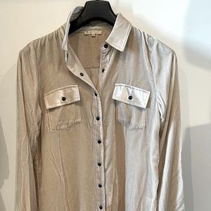 Gold Hawk brand velvet long sleeve shirt